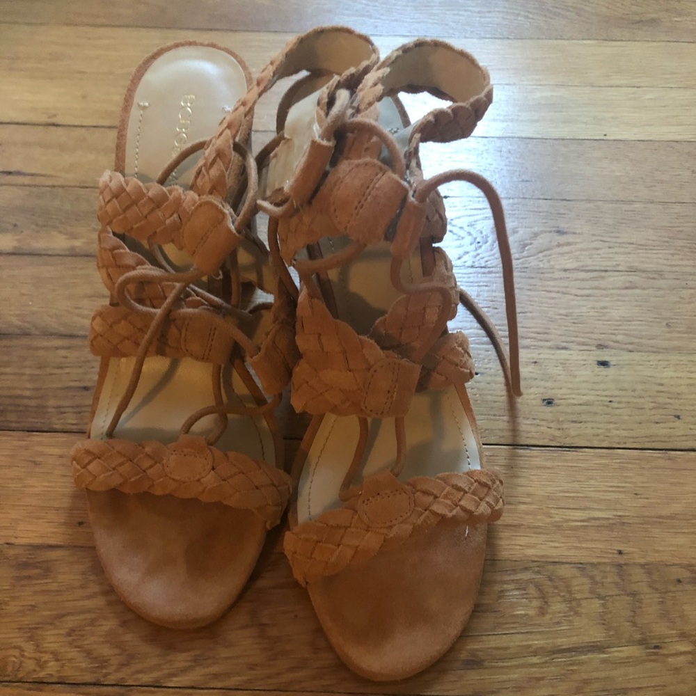 BCBG block heel